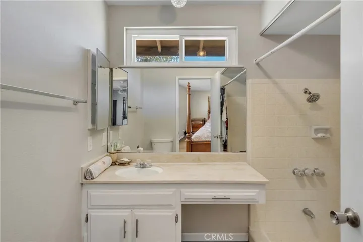 15420 Apache, Apple Valley, California 92307