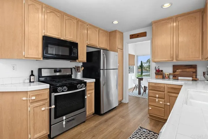 1575 Golfcrest Place, Vista, California 92081