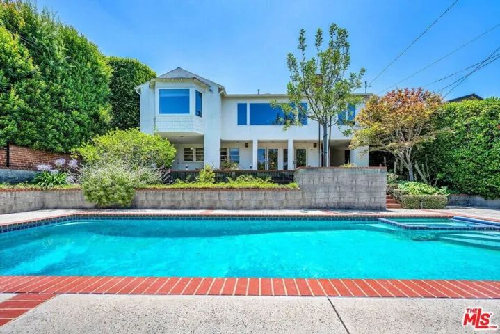 13841 Valley Vista Boulevard, Sherman Oaks, California 91423