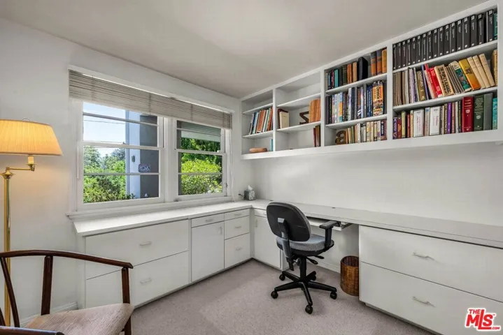 13841 Valley Vista Boulevard, Sherman Oaks, California 91423