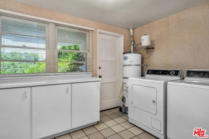13841 Valley Vista Boulevard, Sherman Oaks, California 91423