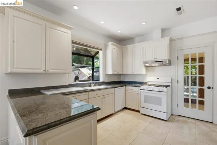 627 6th Street, Vallejo, California 94590