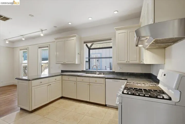 627 6th Street, Vallejo, California 94590