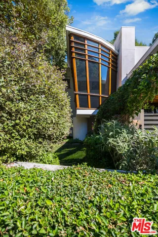 3600 Mandeville Canyon Road, Los Angeles, California 90049