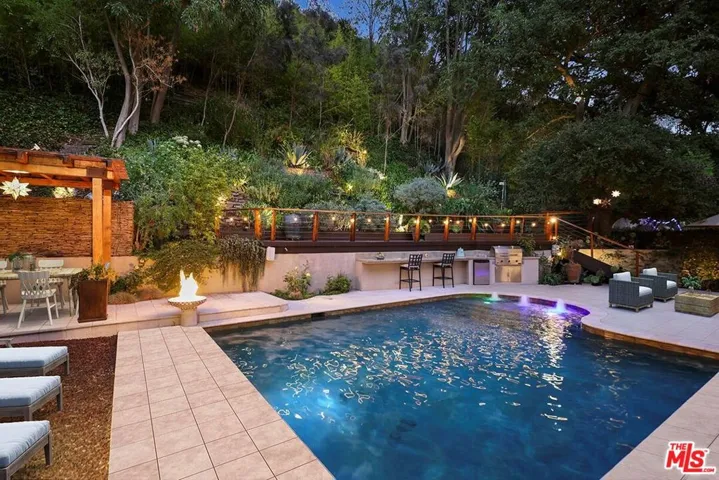 3600 Mandeville Canyon Road, Los Angeles, California 90049