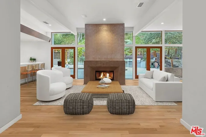 3600 Mandeville Canyon Road, Los Angeles, California 90049
