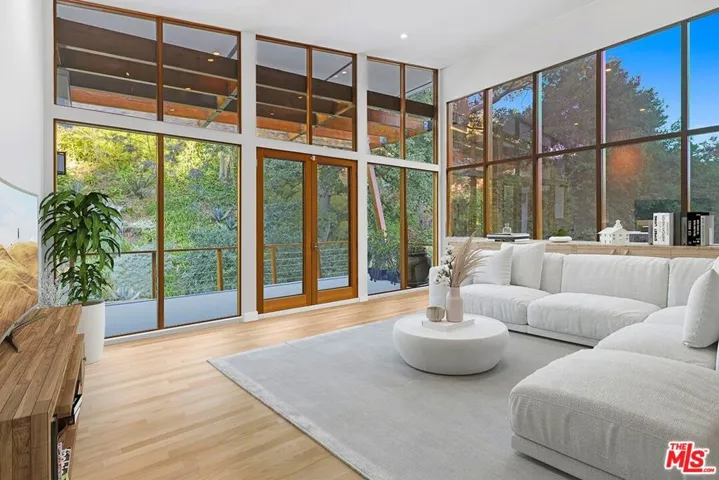 3600 Mandeville Canyon Road, Los Angeles, California 90049