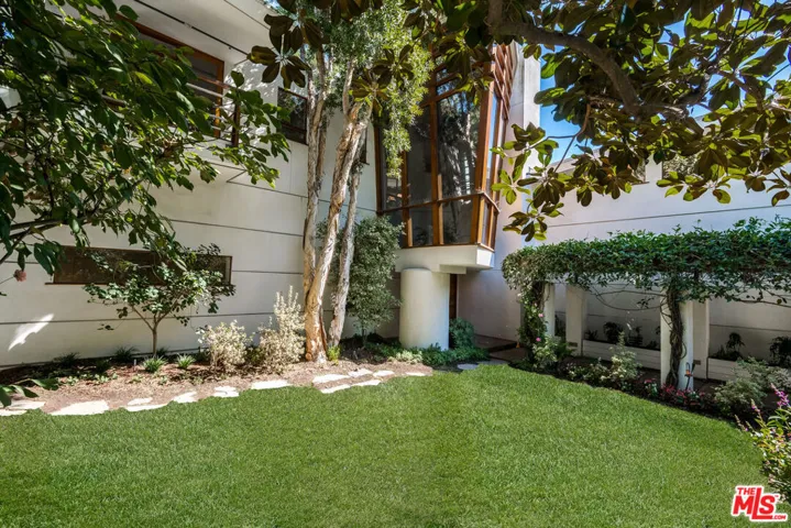 3600 Mandeville Canyon Road, Los Angeles, California 90049