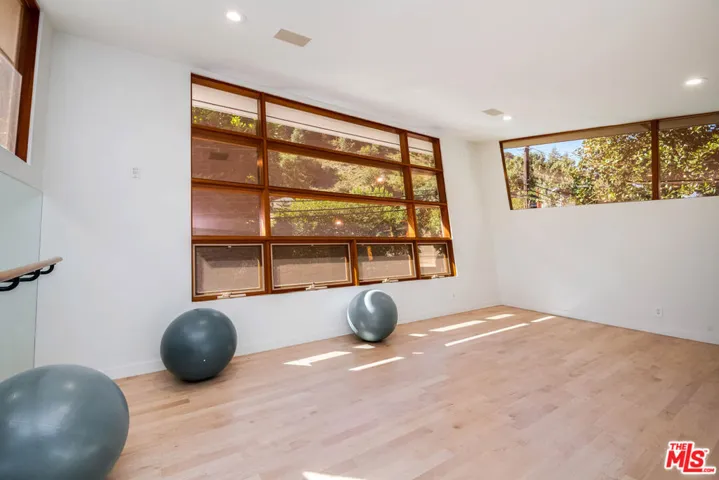 3600 Mandeville Canyon Road, Los Angeles, California 90049