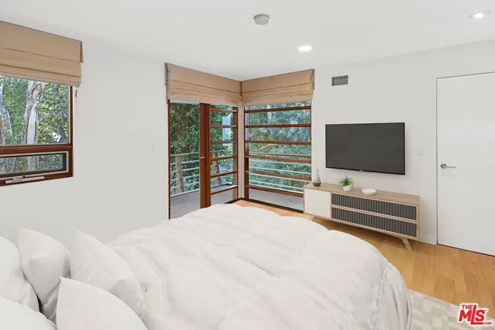 3600 Mandeville Canyon Road, Los Angeles, California 90049