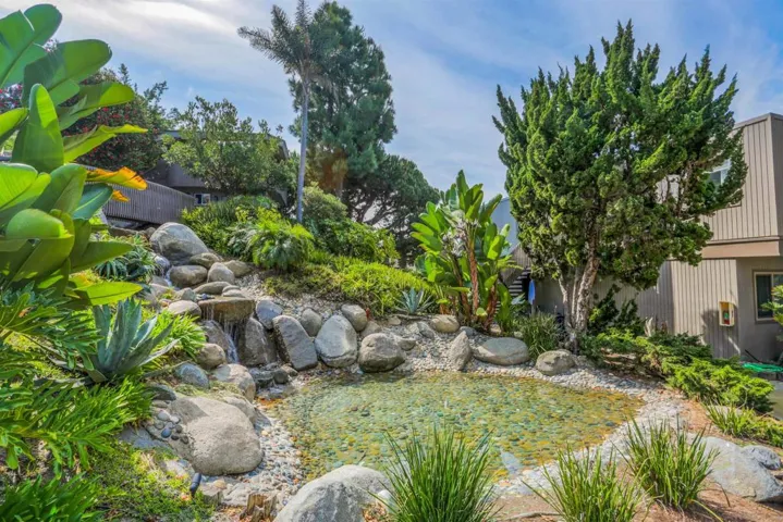 155 Rosebay 37, Encinitas, California 92024