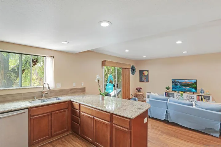 155 Rosebay 37, Encinitas, California 92024