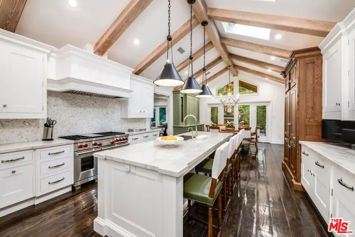19012 Dorlon Drive, Tarzana, California 91356