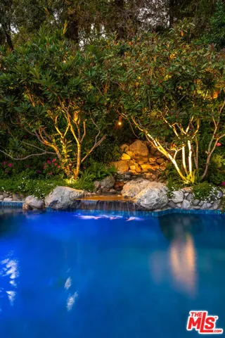 19012 Dorlon Drive, Tarzana, California 91356
