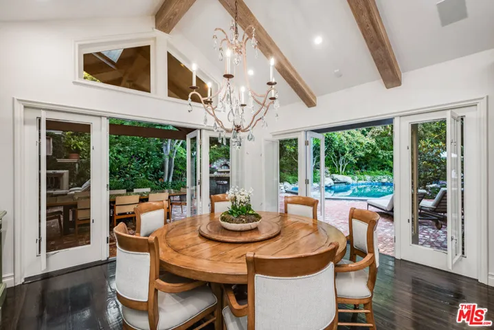 19012 Dorlon Drive, Tarzana, California 91356
