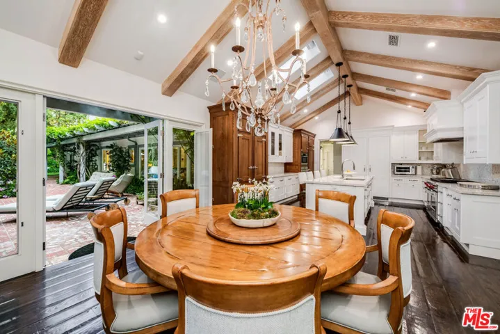 19012 Dorlon Drive, Tarzana, California 91356