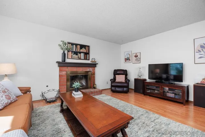 848 Harding St, Escondido, California 92027