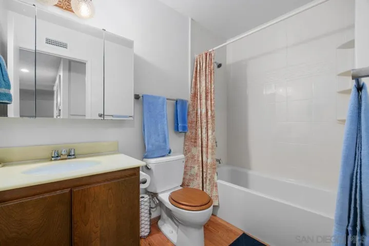 848 Harding St, Escondido, California 92027