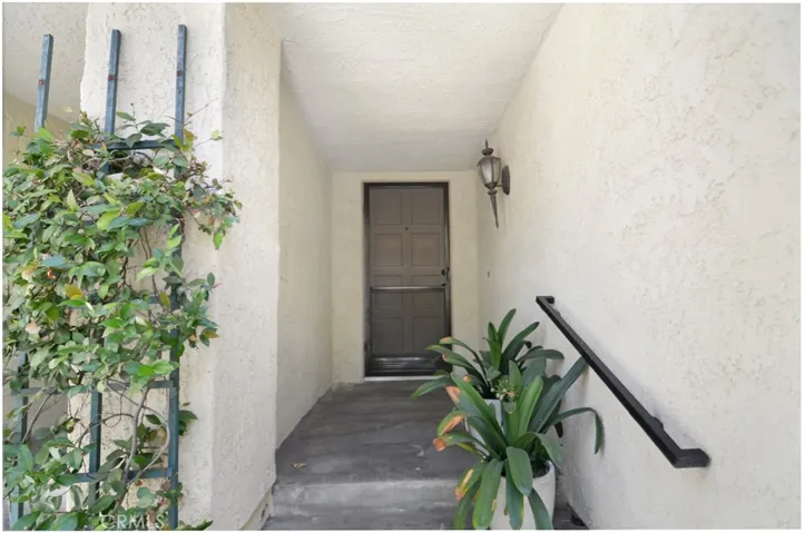 902 Creekside, Fullerton, California 92833