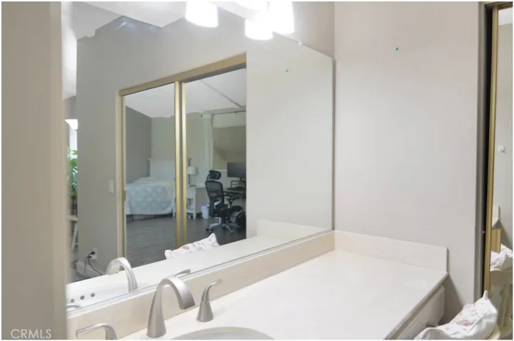902 Creekside, Fullerton, California 92833