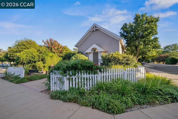 3051 Miwok Way, Clayton, California 94517