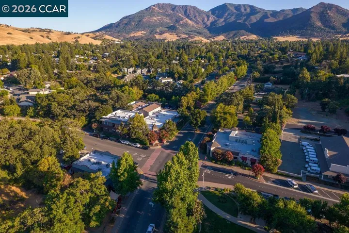 3051 Miwok Way, Clayton, California 94517