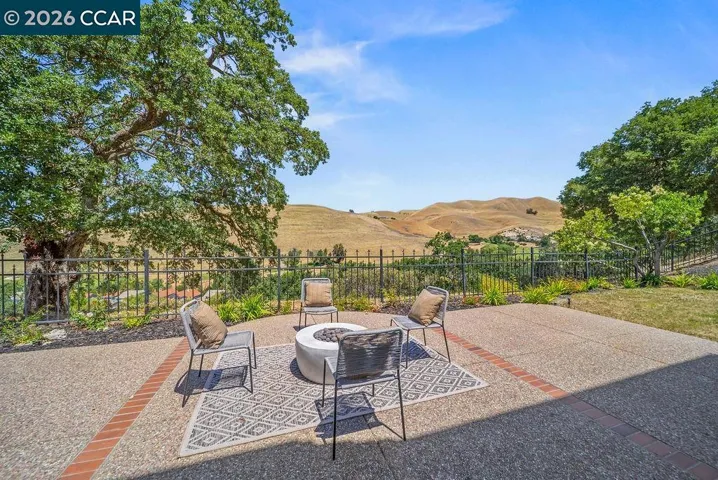 3051 Miwok Way, Clayton, California 94517