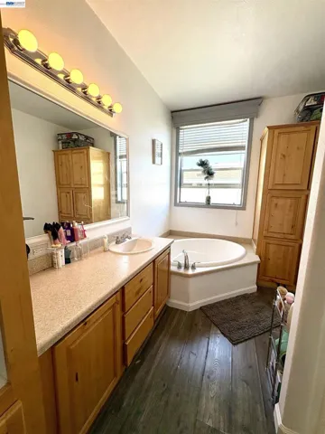 1225 Vienna Dr, Sunnyvale, California 94089