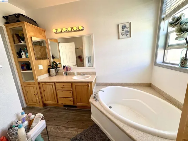 1225 Vienna Dr, Sunnyvale, California 94089