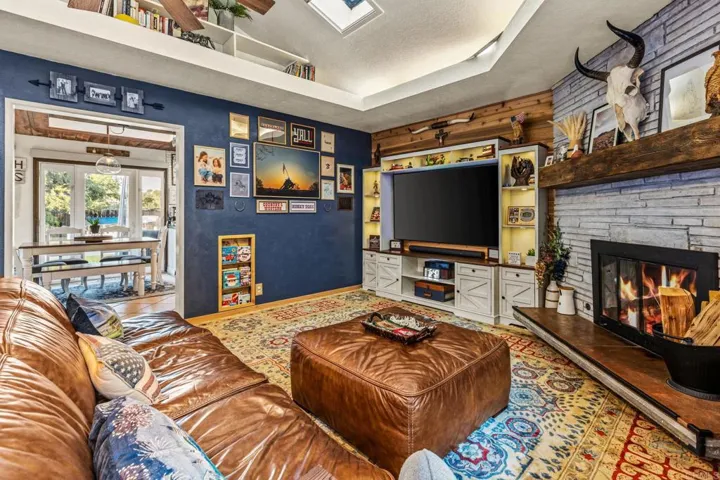 755 Beacon Place, Escondido, California 92025