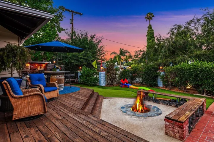 755 Beacon Place, Escondido, California 92025
