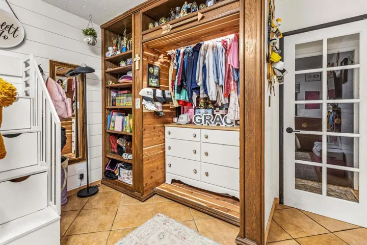 755 Beacon Place, Escondido, California 92025