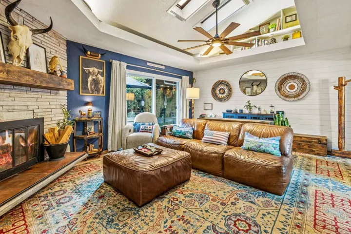 755 Beacon Place, Escondido, California 92025