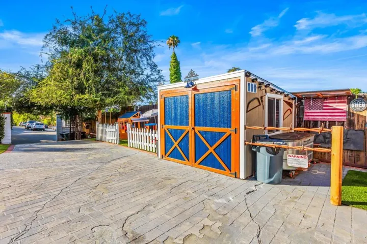 755 Beacon Place, Escondido, California 92025