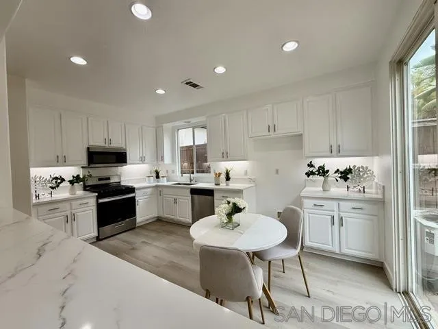 426 Camino Hermoso, San Marcos, California 92078