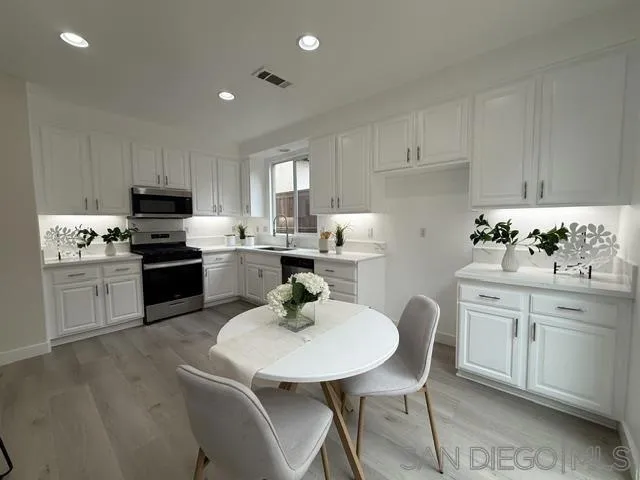 426 Camino Hermoso, San Marcos, California 92078