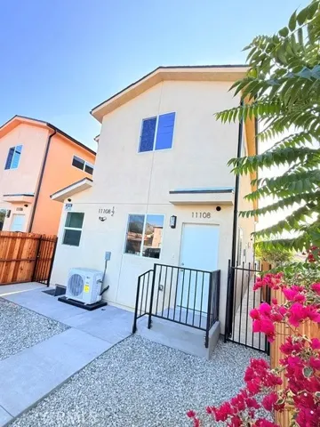 11108 S Avalon, Los Angeles, California 90061