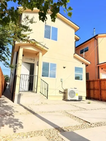 11108 S Avalon, Los Angeles, California 90061