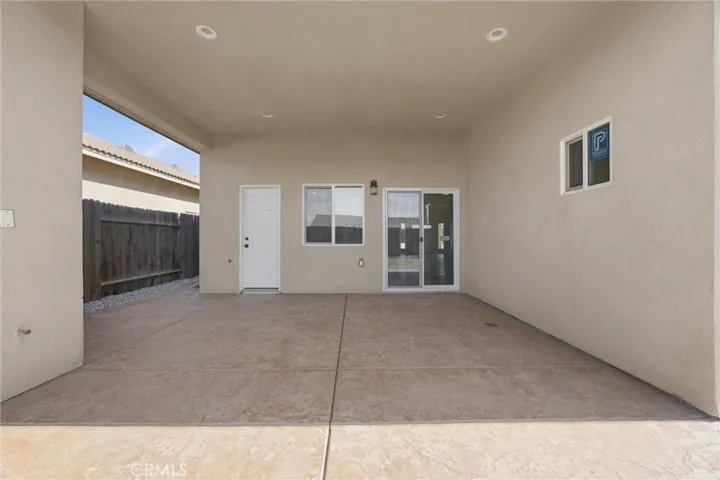 547 Shady Meadow Court, Bakersfield, California 93308