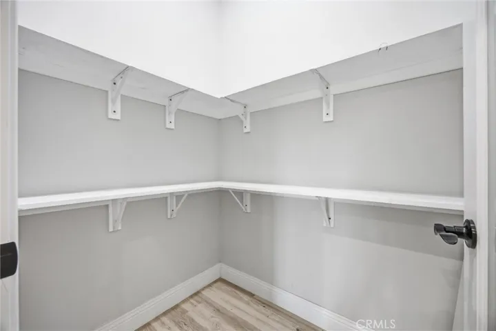 547 Shady Meadow Court, Bakersfield, California 93308