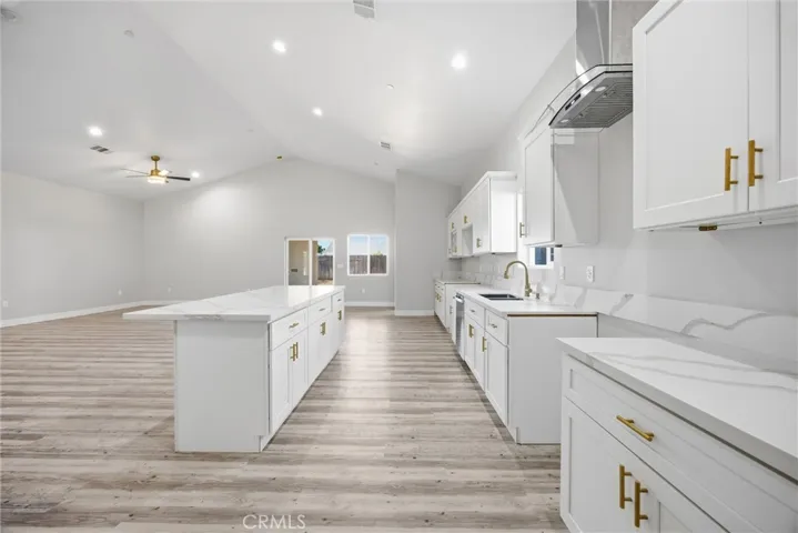547 Shady Meadow Court, Bakersfield, California 93308