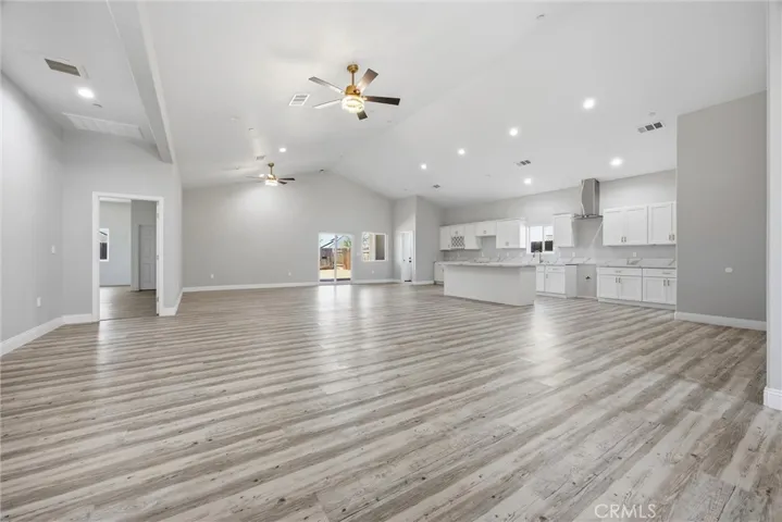 547 Shady Meadow Court, Bakersfield, California 93308