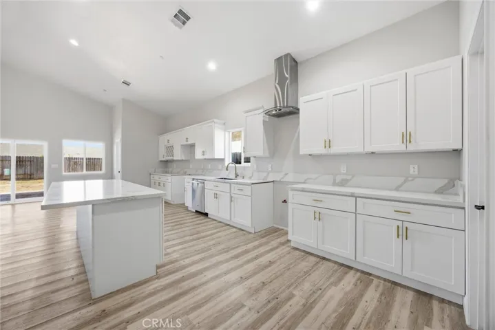 547 Shady Meadow Court, Bakersfield, California 93308