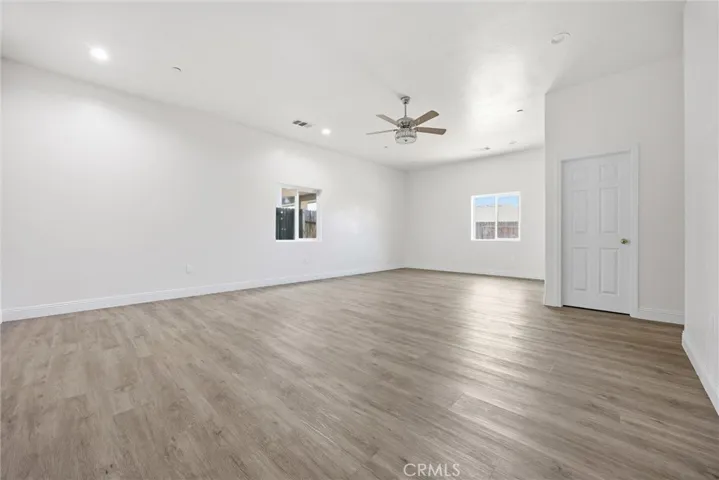547 Shady Meadow Court, Bakersfield, California 93308