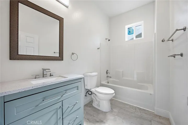 547 Shady Meadow Court, Bakersfield, California 93308