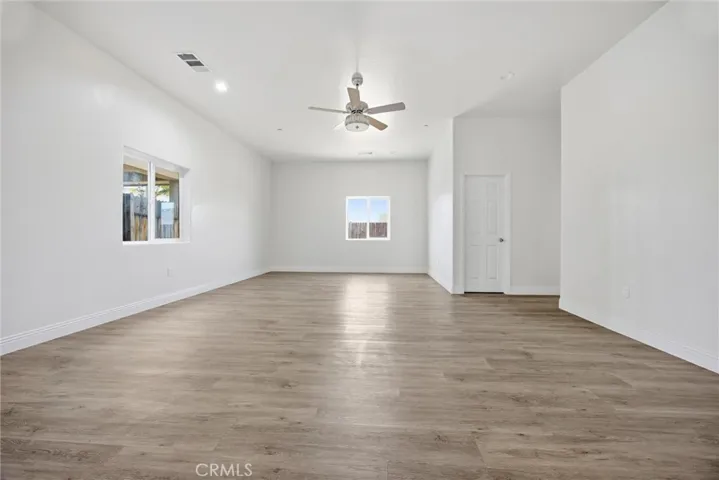 547 Shady Meadow Court, Bakersfield, California 93308