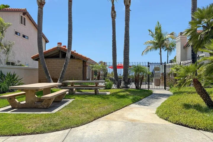 6805 Briarwood Drive, Carlsbad, California 92011