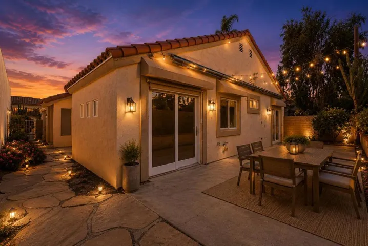 olive ct outdoor staged