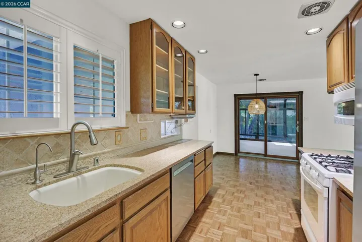 5230 Concord Blvd, Concord, California 94521
