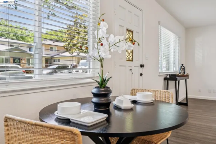 8110 Arroyo Dr, Pleasanton, California 94588
